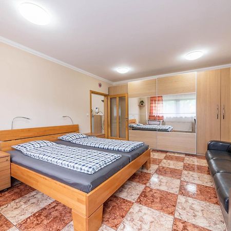 Apartman Blizko Centra Prahy Прага Екстер'єр фото